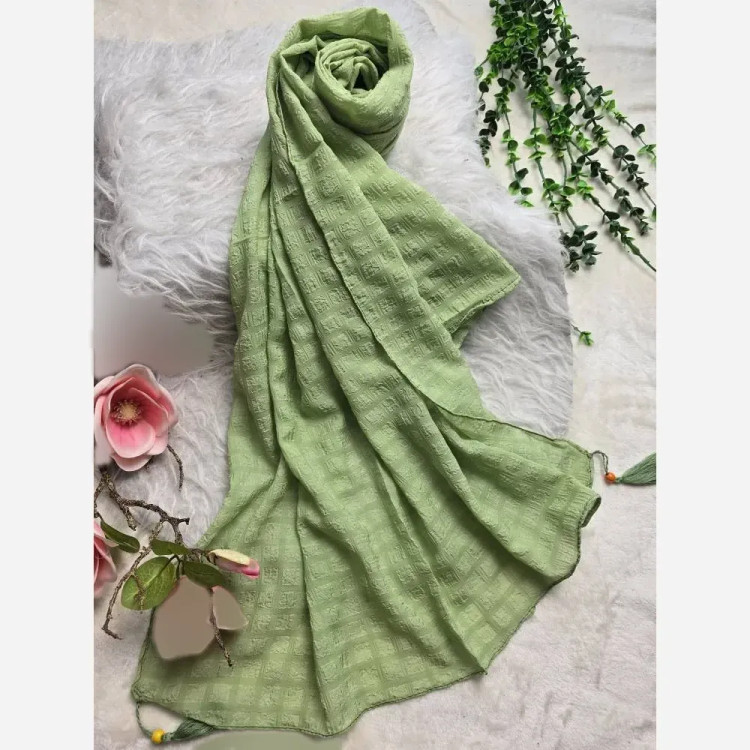 شال نخی حریر طرحدار زنانه مدل مهلقا ابعاد 180 در 75 سانتیمتر