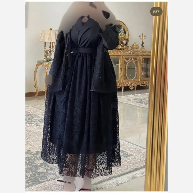 ست سه تیکه زنانه مدل روژین شامل کت کرپ مازراتی، دامن و شال گیپور رنگ مشکی سایز 38 تا 44