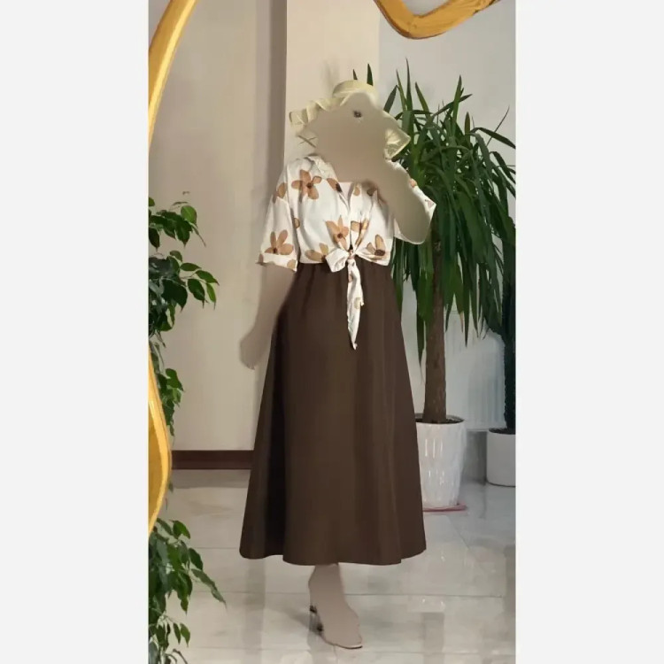 ست شومیز و دامن زنانه مدل شانا جنس بوگاتی و لنین فری سایز