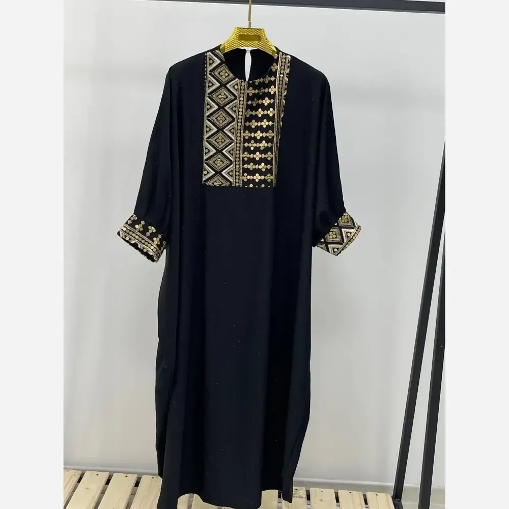 کفتان زنانه مشکی مدل مانا جنس الیزه نگینکاری شده فری سایز 40 تا 50 (2)