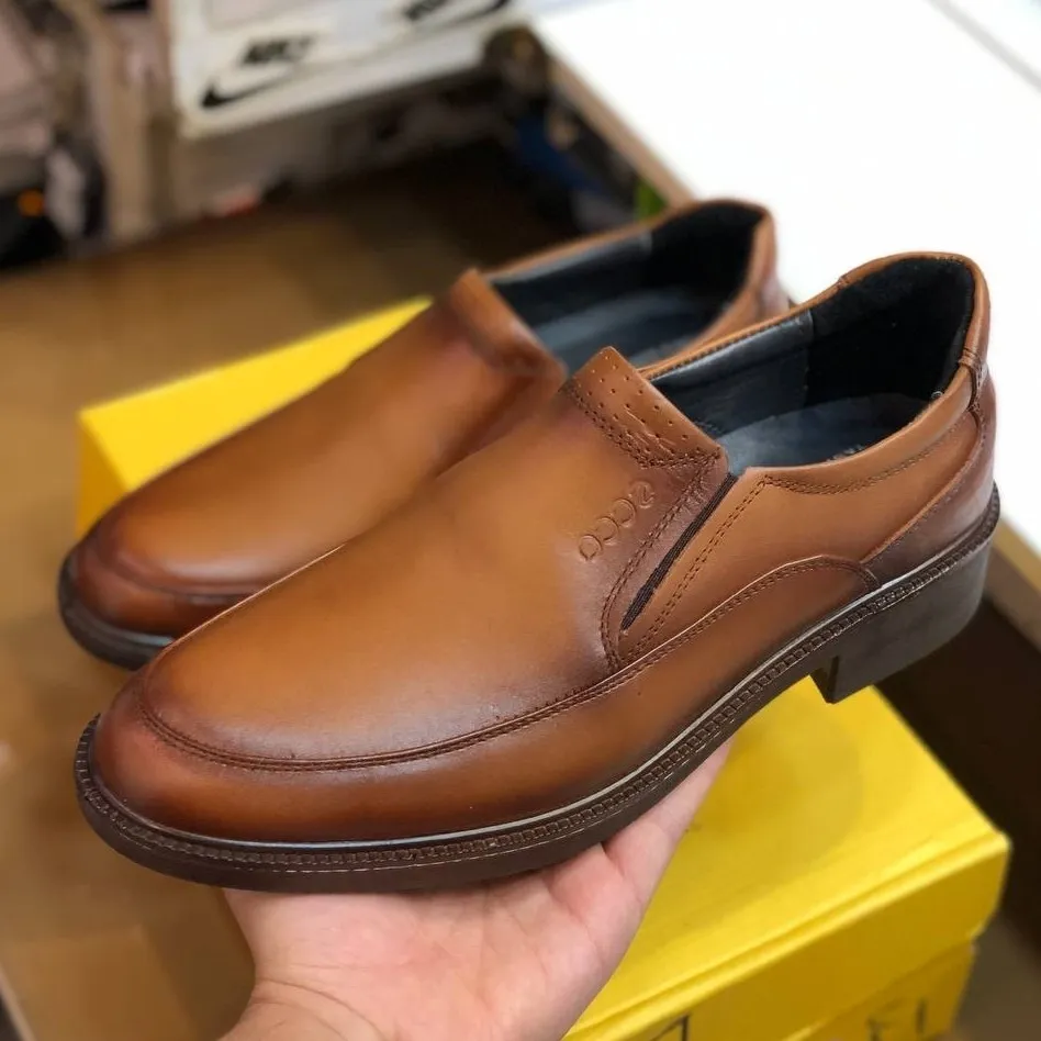 کفش چرم مردانه مجلسی عسلی رویه چرم طبیعی گاوی زیره پیو سبک و مقاوم