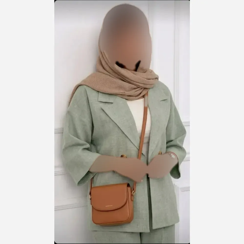 ست مانتو و شلوار زنانه مدل آیسو جنس شانتون صوفیا فری سایز تا 46