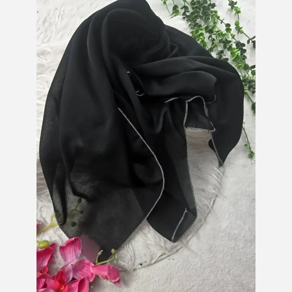 روسری کرپ حریر دور دوزی ابعاد 100 در 100 سانتیمتر