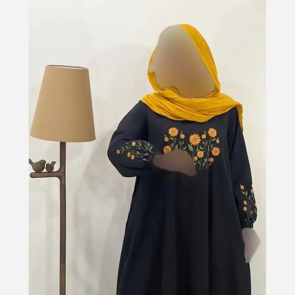 کفتان زنانه مدل آفتابگردان جنس مخمل درجه یک فری سایز رنگ مشکی
