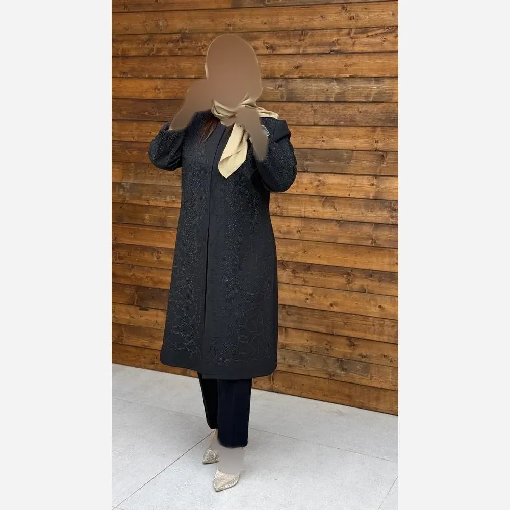 مانتو مجلسی زنانه مدل شیدا جنس کرپ مازراتی درجه یک رنگ مشکی سایز بزرگ (2)
