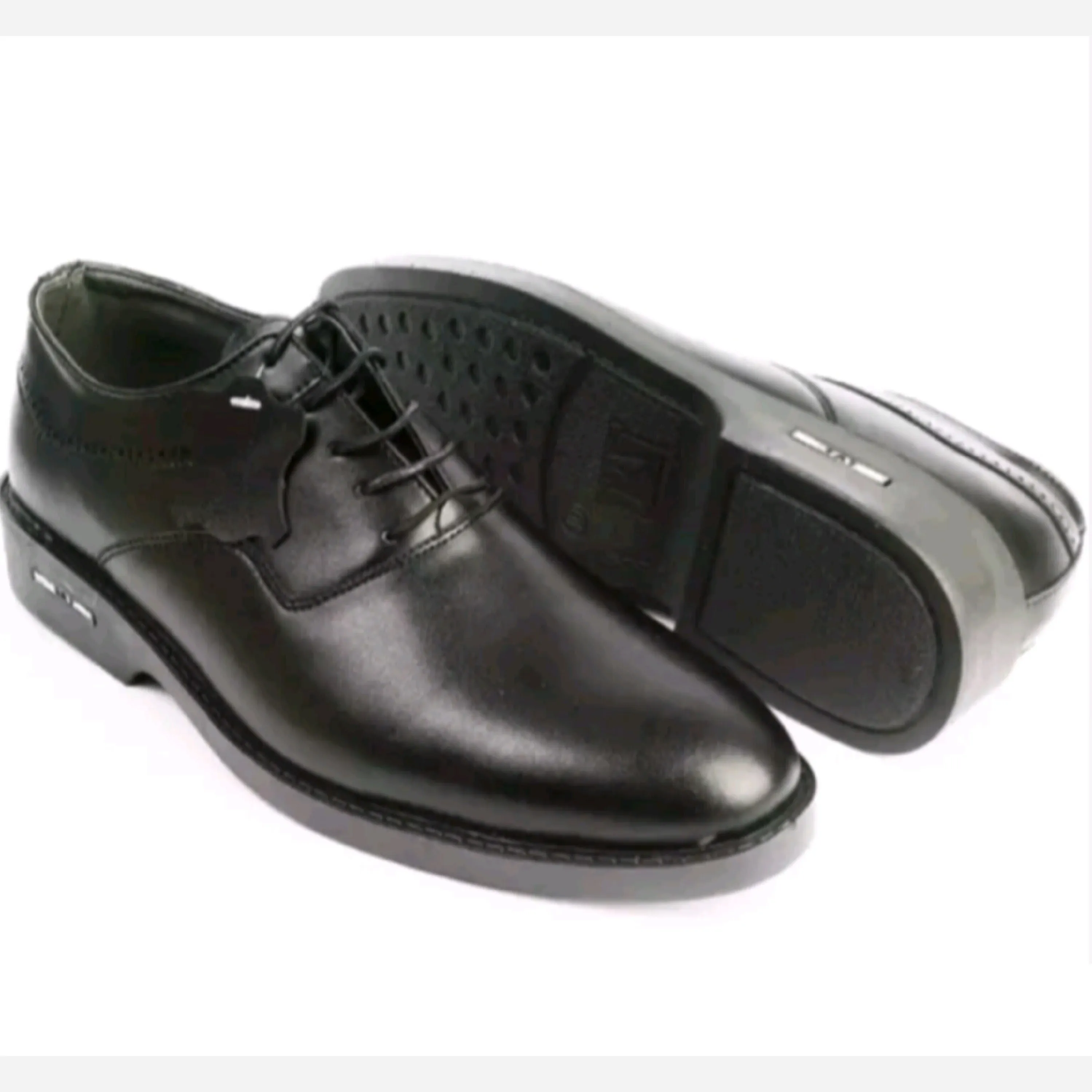 ست هدیه مردانه شامل کفش چرم بنددار و کمربند مدل نیک