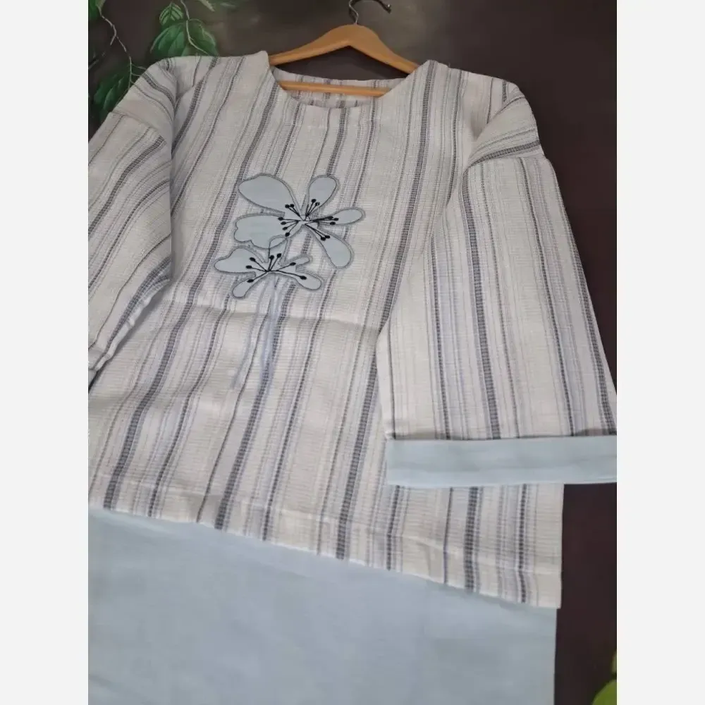 شومیز زنانه مدل ترانه جنس بیسکوییتی گلدوزی شده فری سایز 38 تا 48