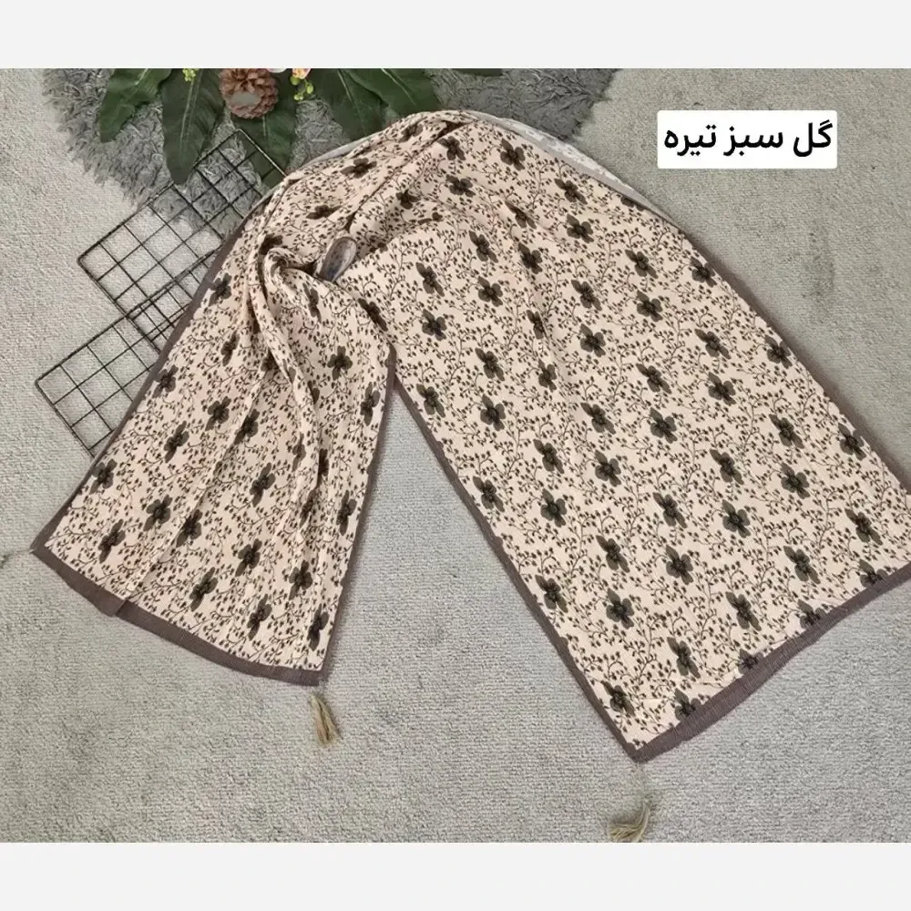 شال زنانه برشکا طرح گل گلی پلیسه قواره بزرگ ابعاد 175 در 75 سانتی متر