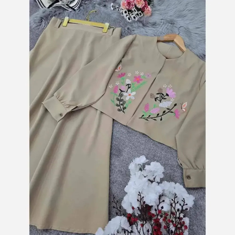 ست کت و دامن زنانه مدل دلارام جنس مازراتی فری سایز