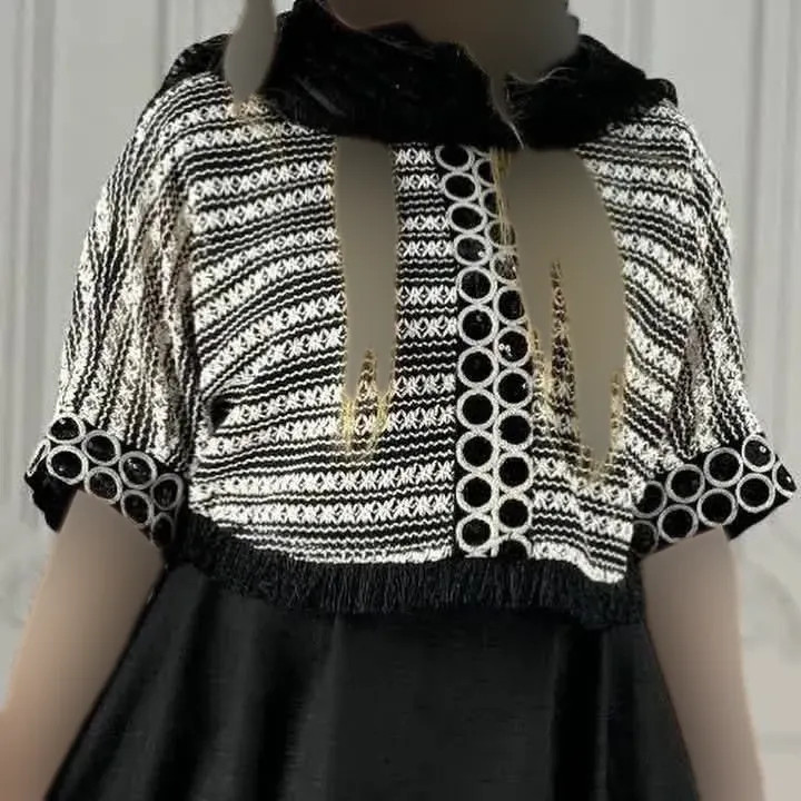 ست کراپ و سارافون زنانه مدل قلاب بافی و شانتون رنگ مشکی فری سایز 38 تا 48