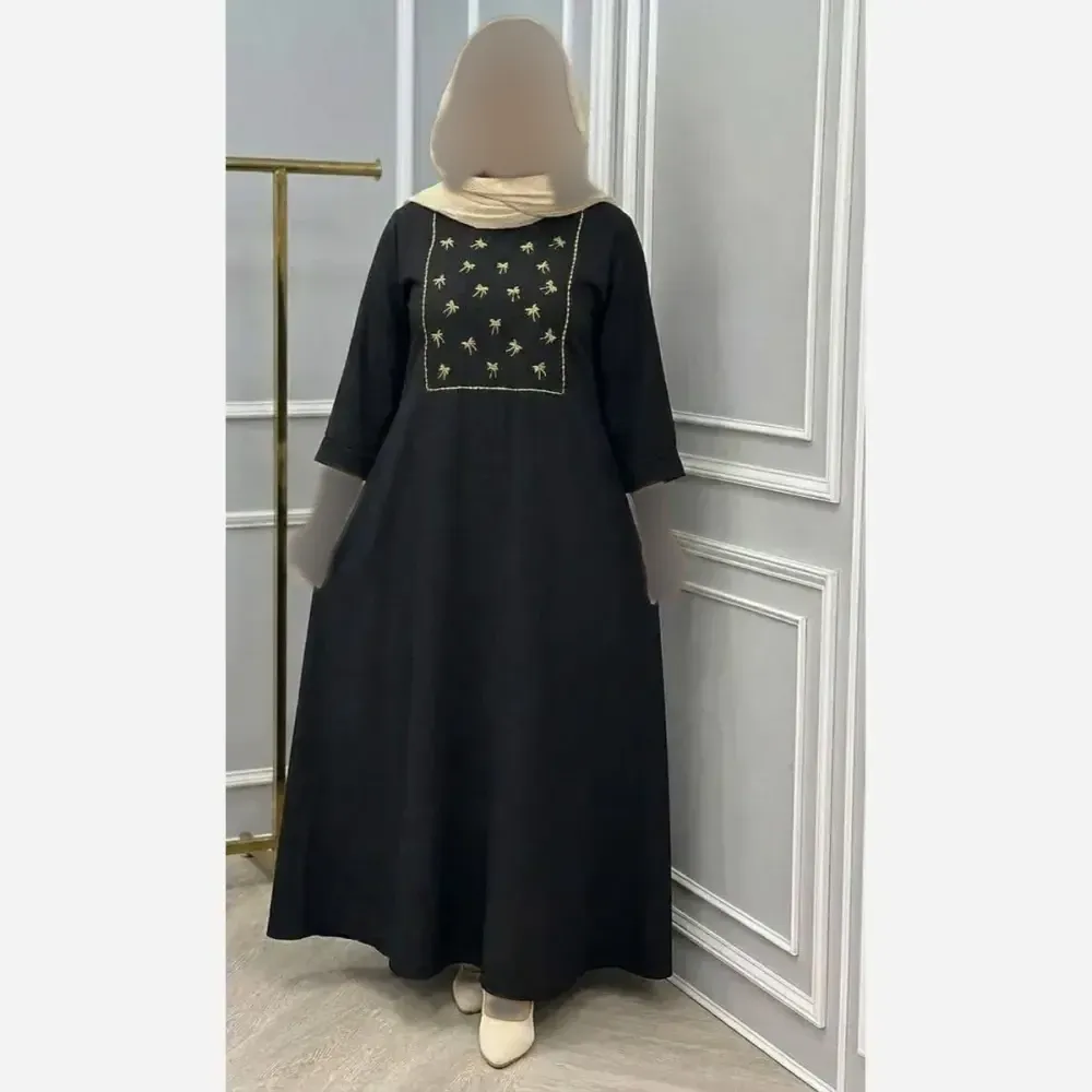 عبا زنانه مدل پاپیونی گلدوزی شده جنس شانتون رنگ مشکی سایز 38 تا 48