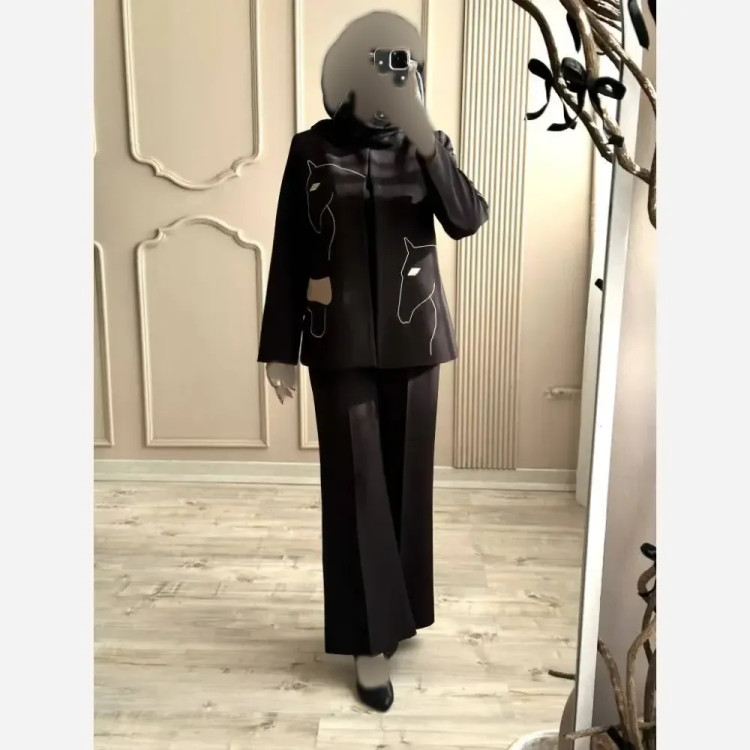 کت شلوار زنانه گلدوزی شده مدل الینا جنس سوپر مازراتی اعلا