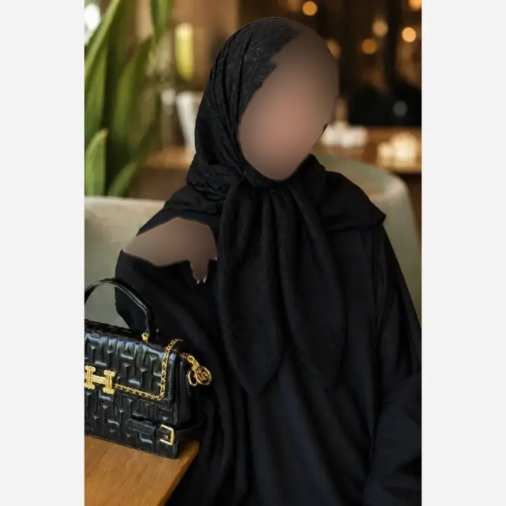 روسری مجلسی برشکا درختی نگیندار ابعاد 95 در 95 سانتیمتر