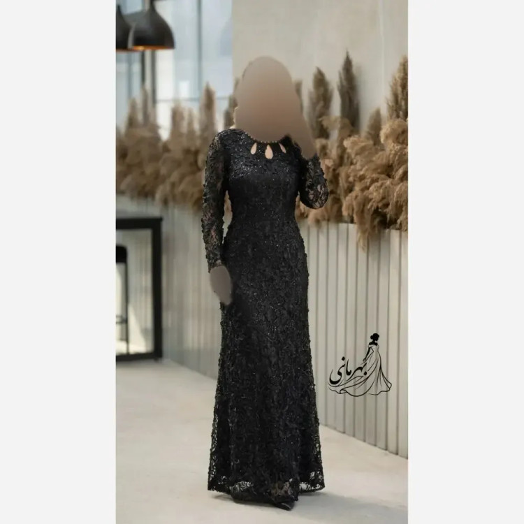 لباس مجلسی زنانه مدل تارا دانتل برتلی سنگدوزی شده کاپدار قد 155 سایزبندی 40 تا 50