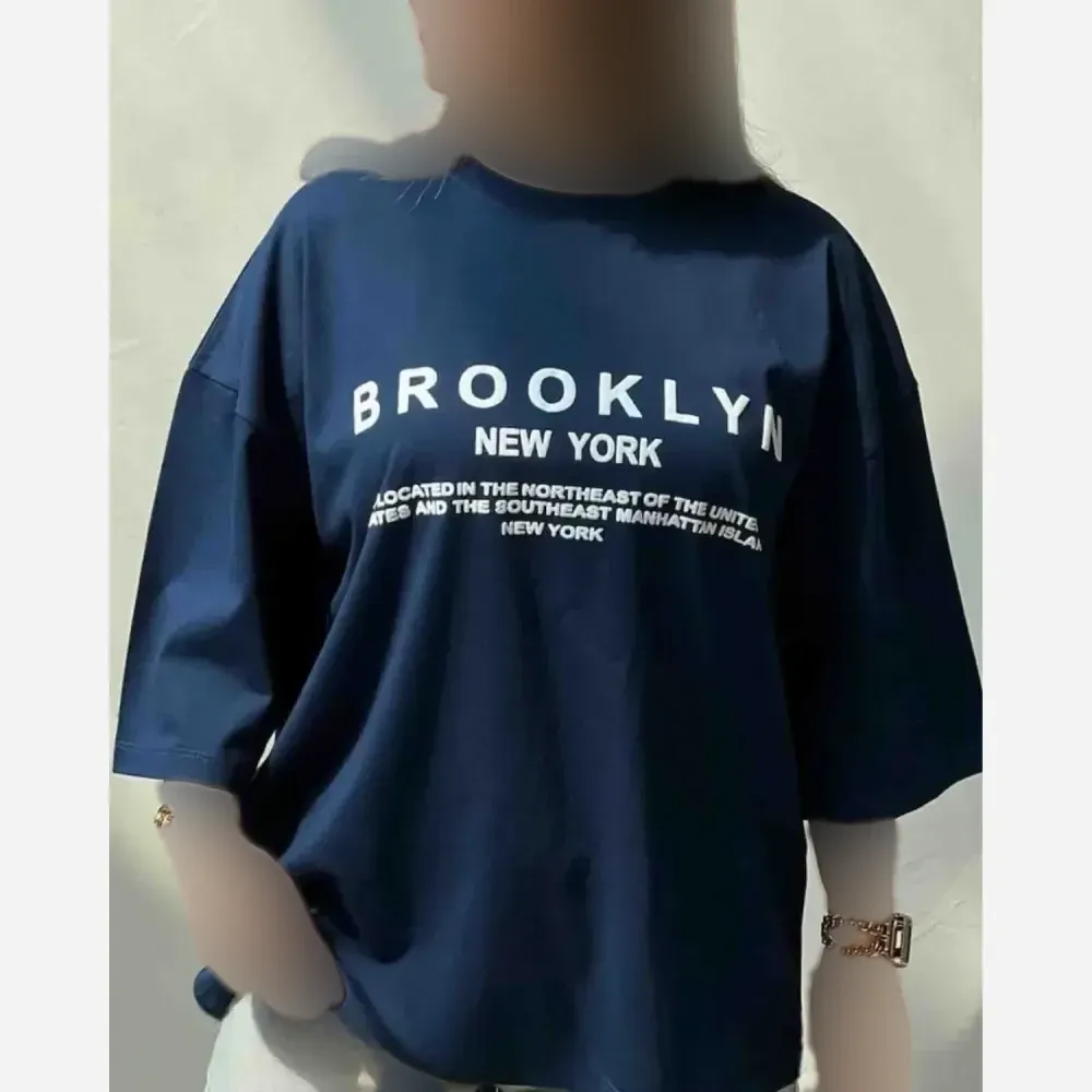 تیشرت باکسی طرح BROOKLYN جنس سوپر پنبه فری سایز