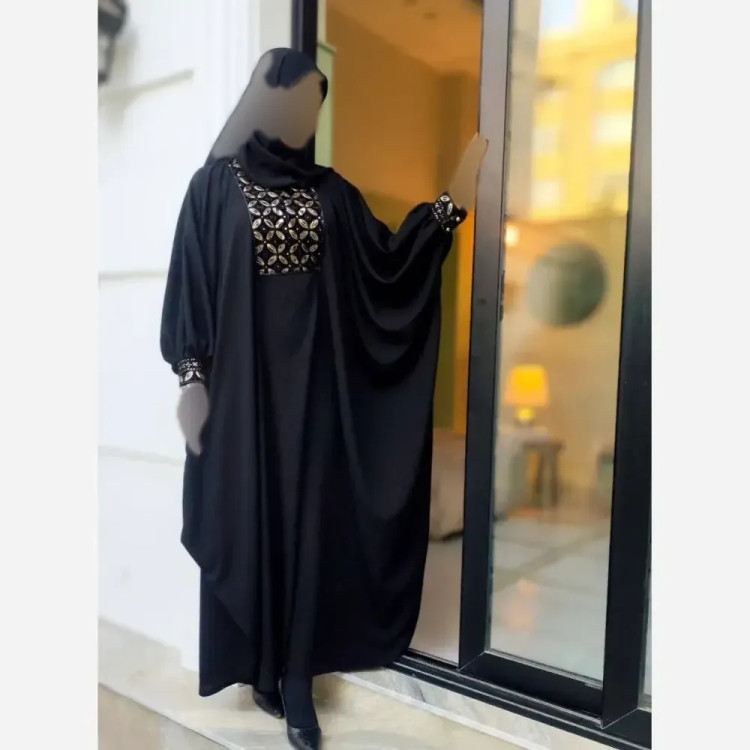 عبا زنانه مدل محیا با خرجکار سوزن دوزی هندی جنس کرپ الیزه مشکی فری سایز