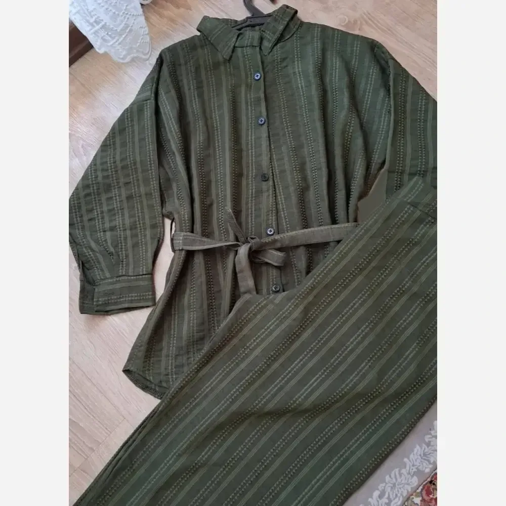 ست دوتیکه شومیز و شلوار زنانه جنس شانتون کوک دوزی اعلا سایز 38 تا 46