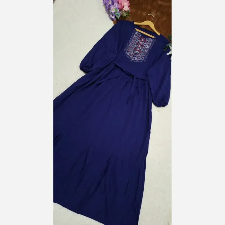 کفتان نخی چاپی کمربنددار زنانه فری سایز 38 تا 50 رنگ سرمه ای و بنفش