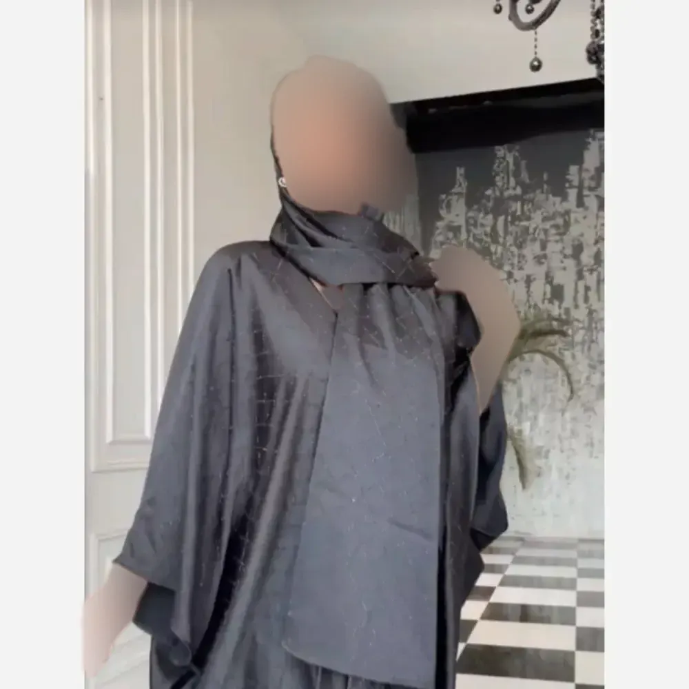 ست عبا و شال مجلسی نگین دار جنس ساتن زارا فری سایز (2)