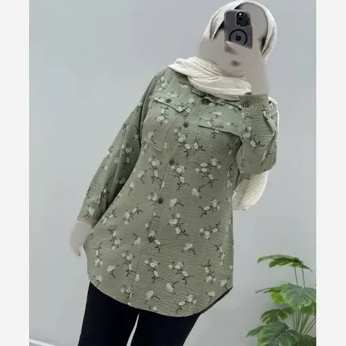 شومیز مانتویی زنانه طرح گل گچی جنس پارچه سوفیا سایز بزرگ 42 تا 50