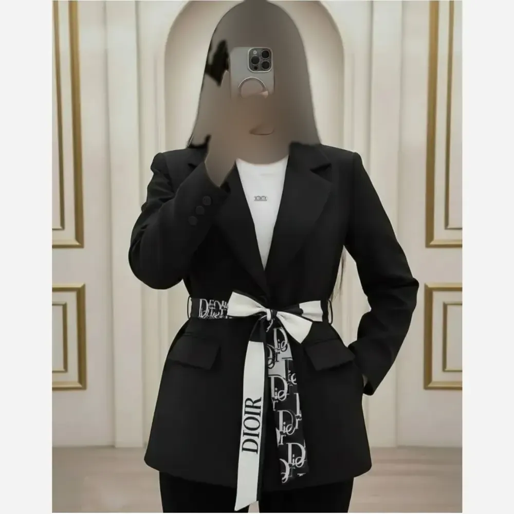 کت زنانه مدل دیور جنس بزایاق وارداتی با کمربند رنگ مشکی و سرمهای