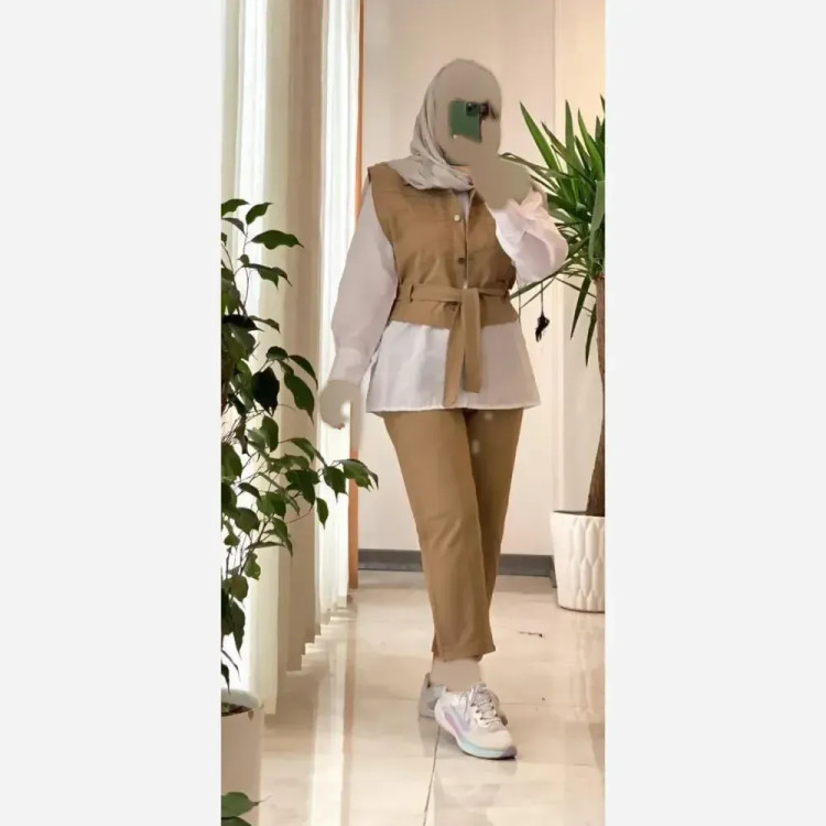 ست سه تیکه زنانه مدل بارلین شامل وست و شلوار کتان کش بنگال و شومیز داکرون فری سایز