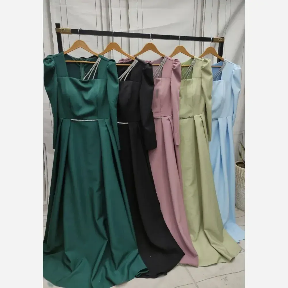 مانتو کاترین بزرگ کرپ مازاراتی قد 150 سایز 50 تا 54 رنگ مشکی و سبز