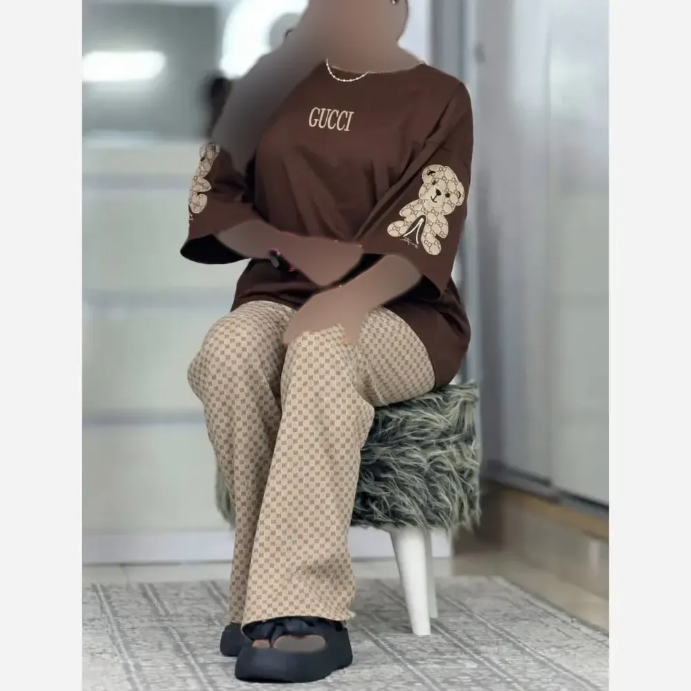 ست تیشرت و شلوار زنانه مدل لویی جنس پنبه گلکسی فری سایز 38 تا 46 (2)