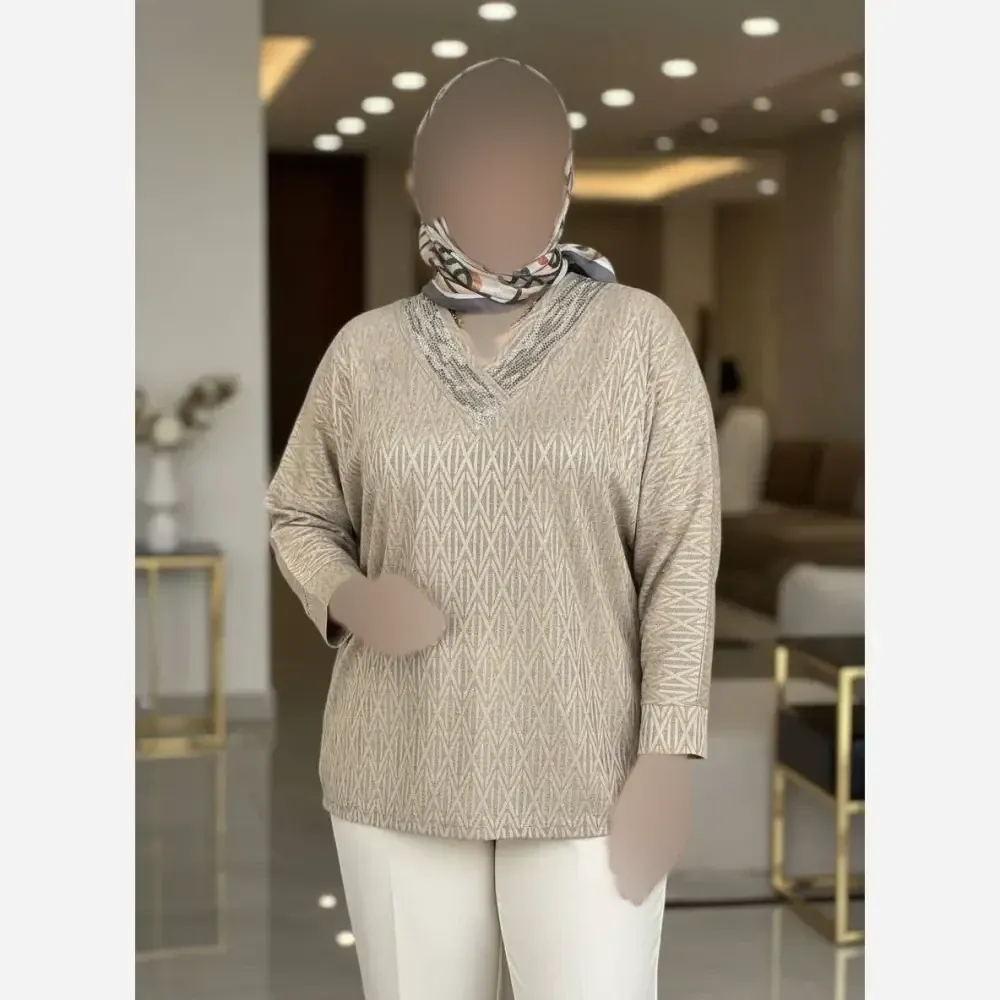 شومیز زنانه مجلسی مدل یاس پارچه ژاکارد ویسکوز فری سایز 46 تا 54