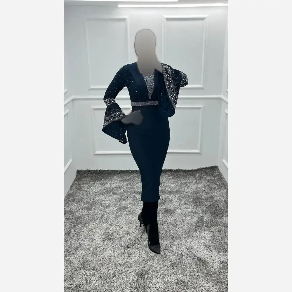 پیراهن مجلسی زنانه مدل دلینا جنس لمه مشکی نگیندوزی شده قد 120 سایز 36 تا 52