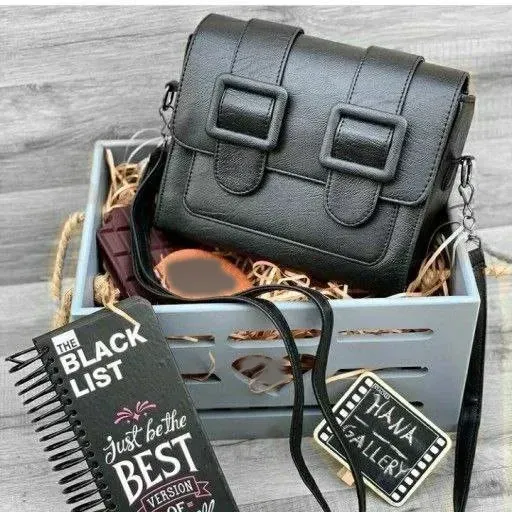 کیف دوشی زنانه هانیس مدل چرم رنگ مشکی ابعاد 22 در 18 سانتیمتر با بند بلند