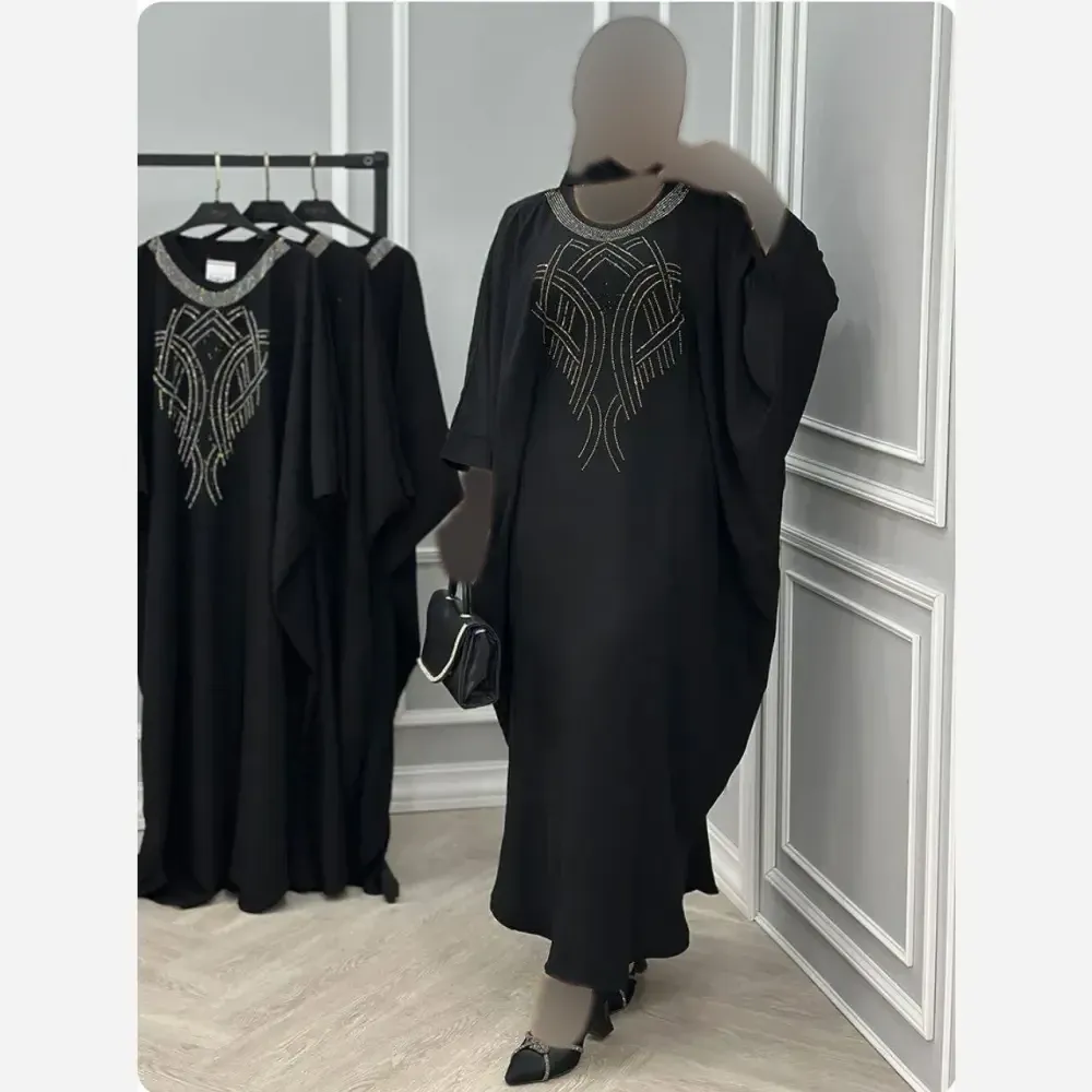 عبا بلند نگین عنکبوتی جنس الیزه درجه یک رنگ مشکی فری سایز