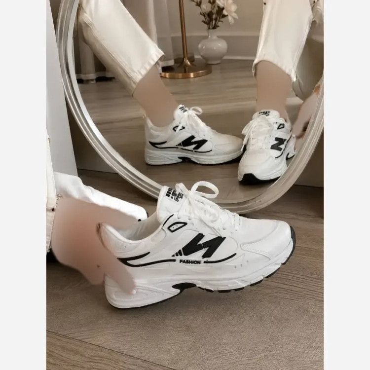 کتونی نیوبالانس زنانه زیره پلیمر سبک و راحت رنگ طوسی سفیدمشکی سایز 37 تا 40