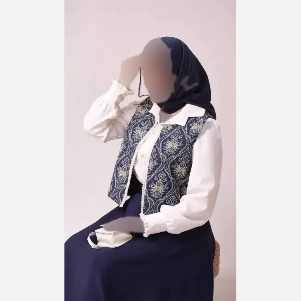 ست شومیز جلیقه و دامن زنانه ثریا کرپ لینن رنگ سورمه ای فری سایز