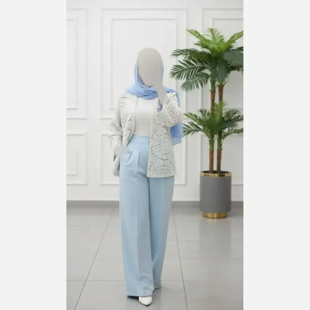 کت و شلوار زنانه گندم جنس مازراتی و گیپور رنگ مشکی و کرمی سایز 1 و 2