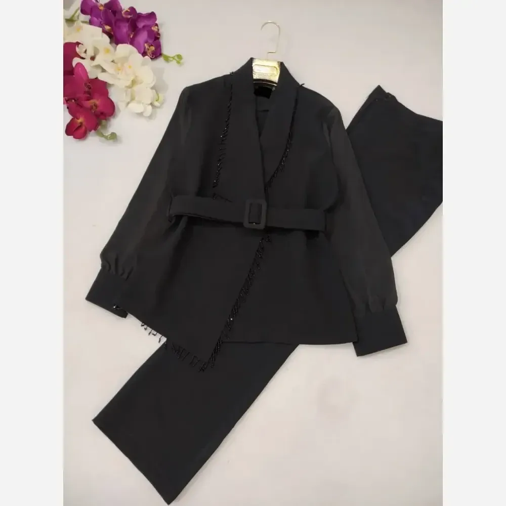 کت و شلوار مجلسی زنانه مدل نگاه جنس مازراتی و حریر رنگ مشکی