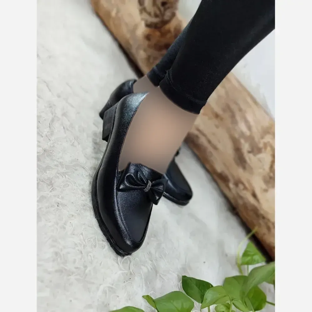 کفش کالج طبی زنانه مدل یکتا پاپیون چرم صنعتی مشکی