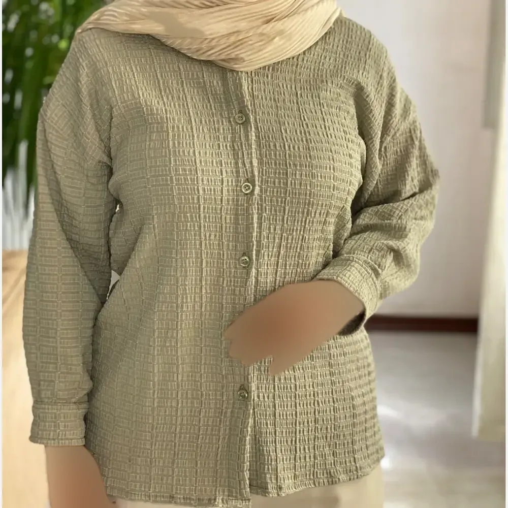 شومیز زنانه نیکی جنس بیسکوییتی حصیری فری سایز