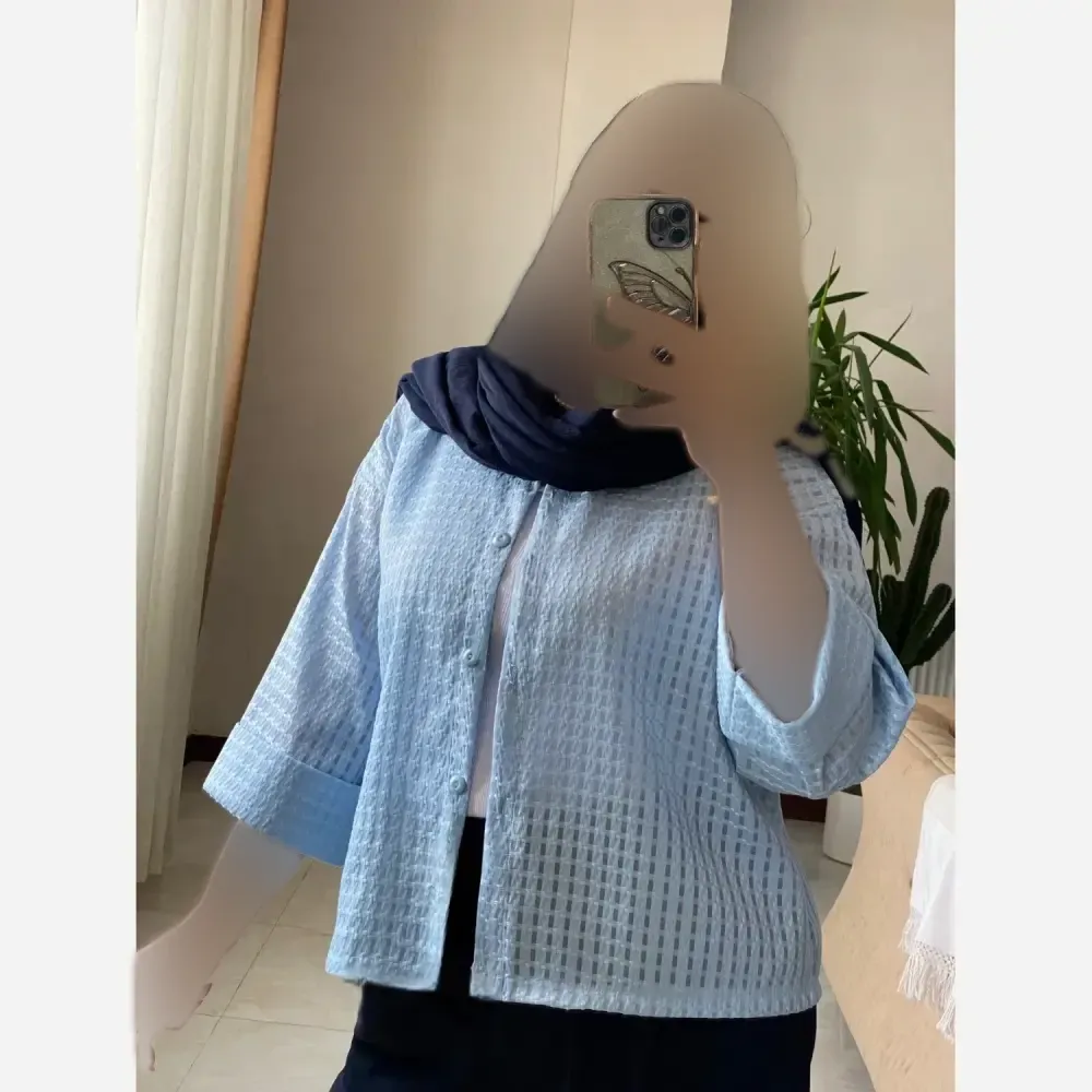 شومیز باکسی شیشه ای زنانه فری سایز آبی و مشکی
