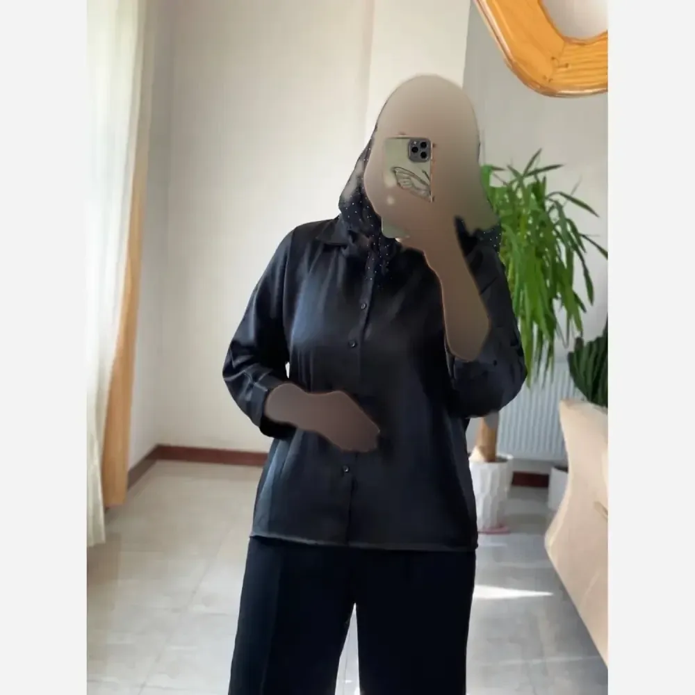 شومیز ساتن ابریشم زنانه رنگ مشکی سایز 38 تا 46
