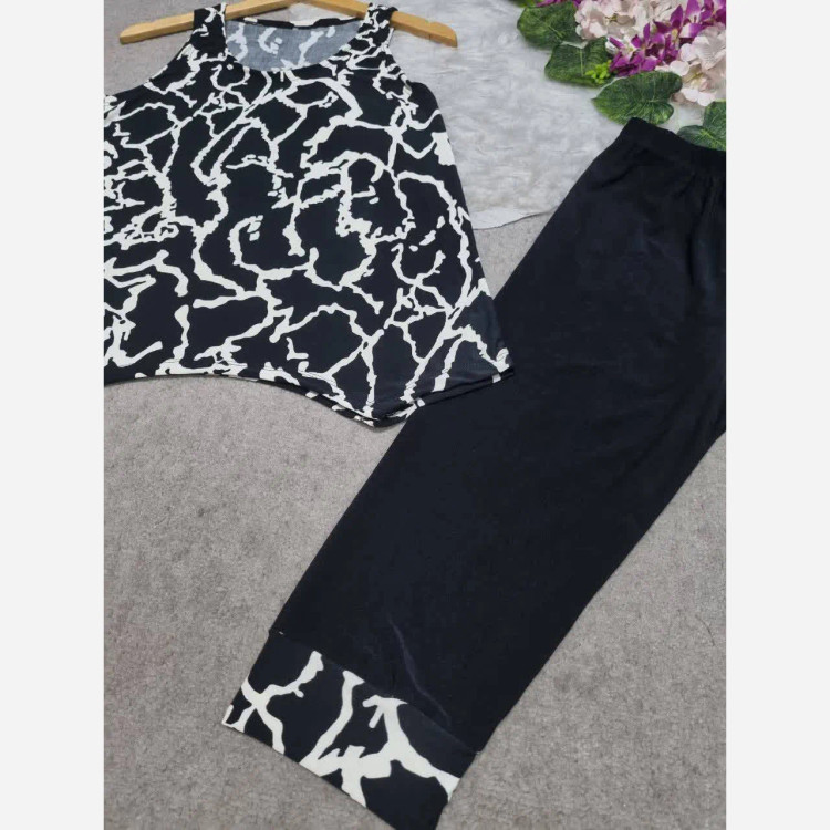 ست تاب و شلوارک زنانه طرح رعد و برقی جنس فلامنت فول کش فری سایز 36 تا 46