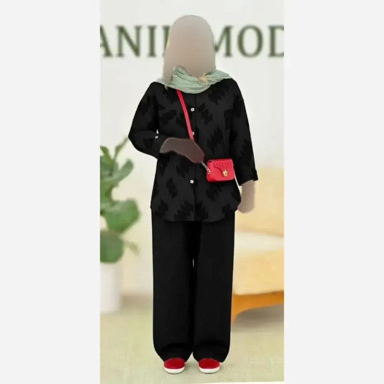 ست شومیز و شلوار زنانه جنس شانتون و ژاکارد کسمه فری سایز 38 تا 46