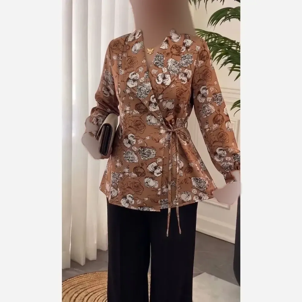 شومیز زنانه مدل ناهید طرح چپ و راستی فری سایز تا 48 جنس الیزه و کرپ حریر
