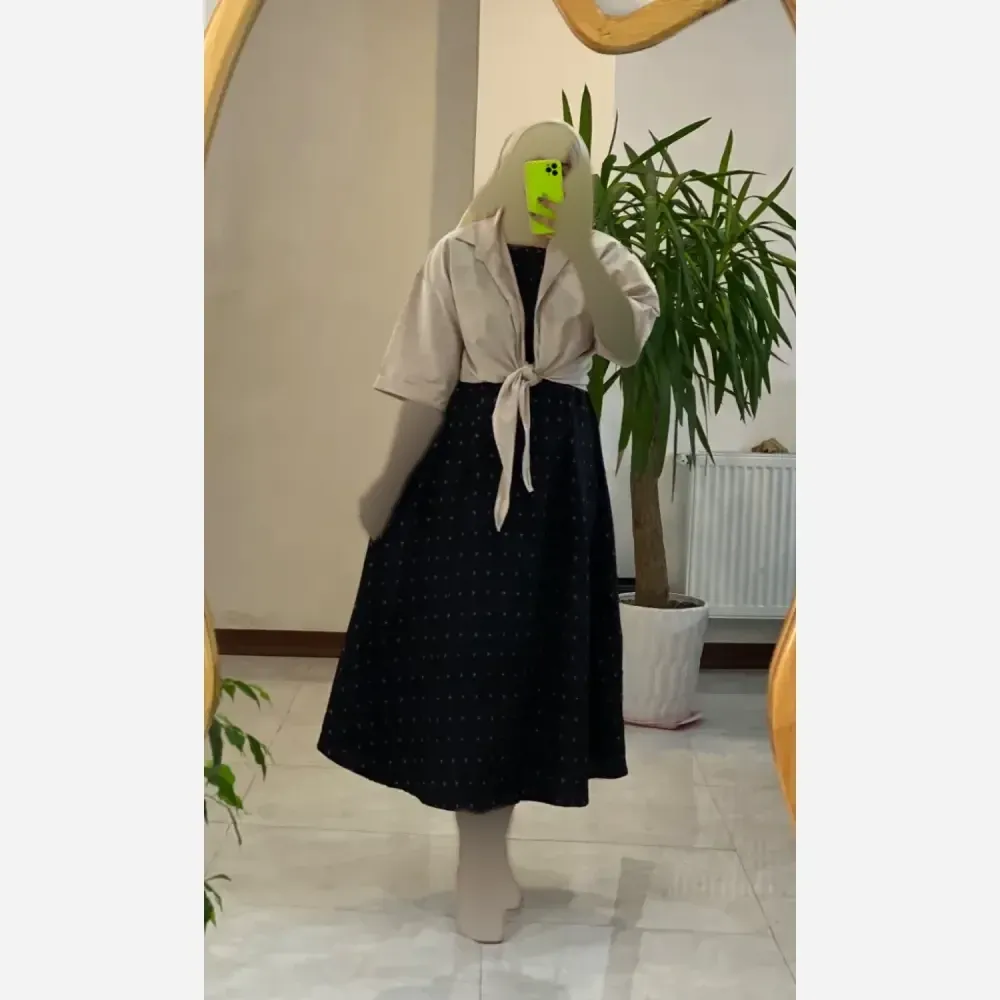 ساحلی حریر بدون آستین ستاره جنس حریر چاپی مناسب سایز 36 تا 42 فری سایز