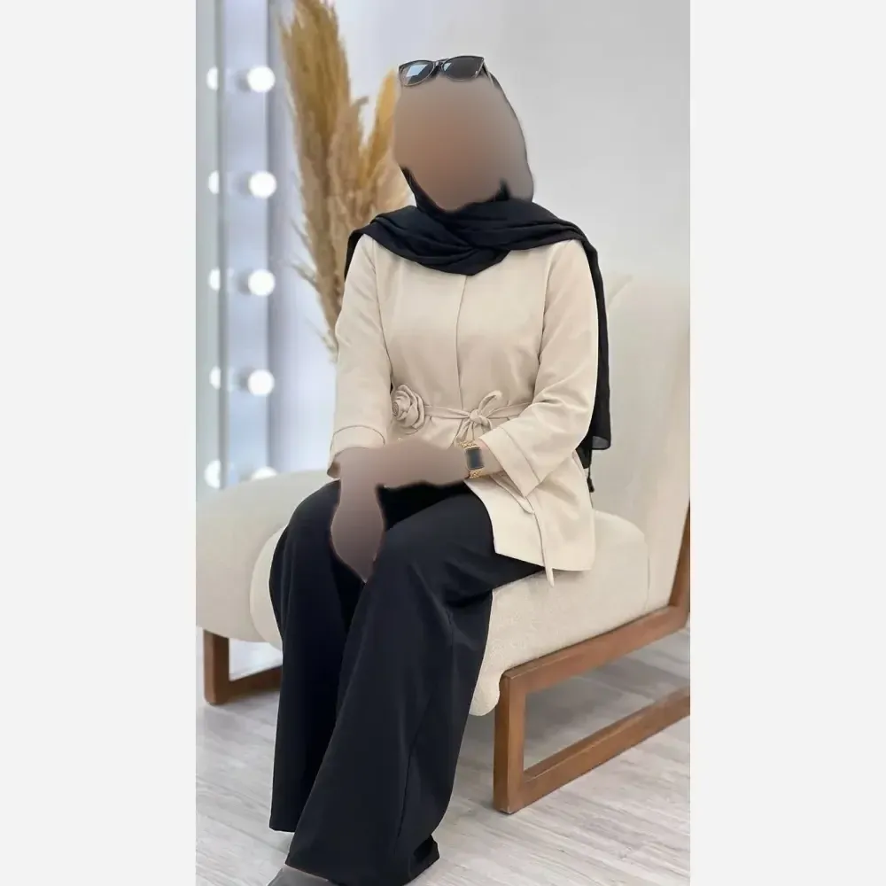 کت تک زنانه طرح گل مدل عروسکی جنس دبل مازراتی فری سایز مناسب 38 تا 48