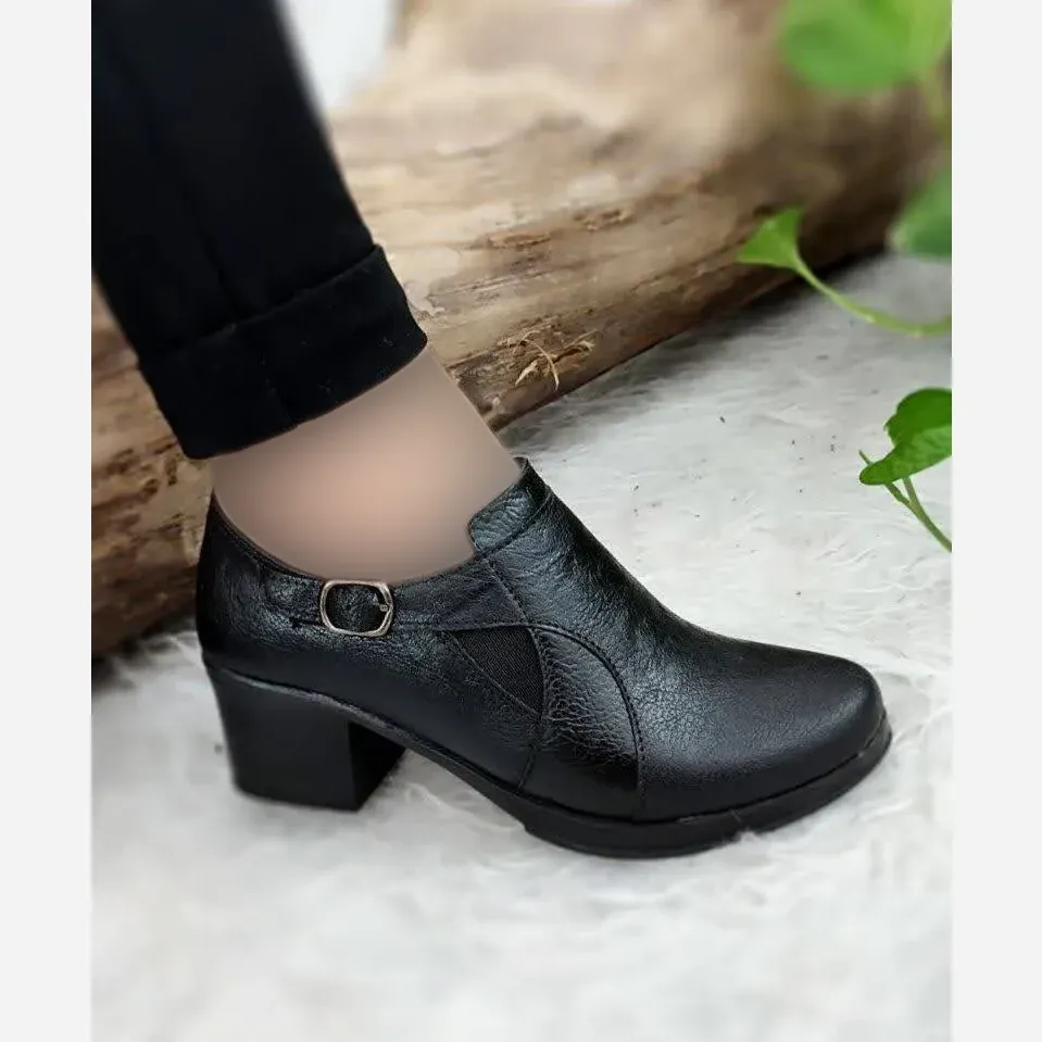 کفش طبی اداری زنانه چرم مدل حلما پاشنه 5 سانت رنگ مشکی