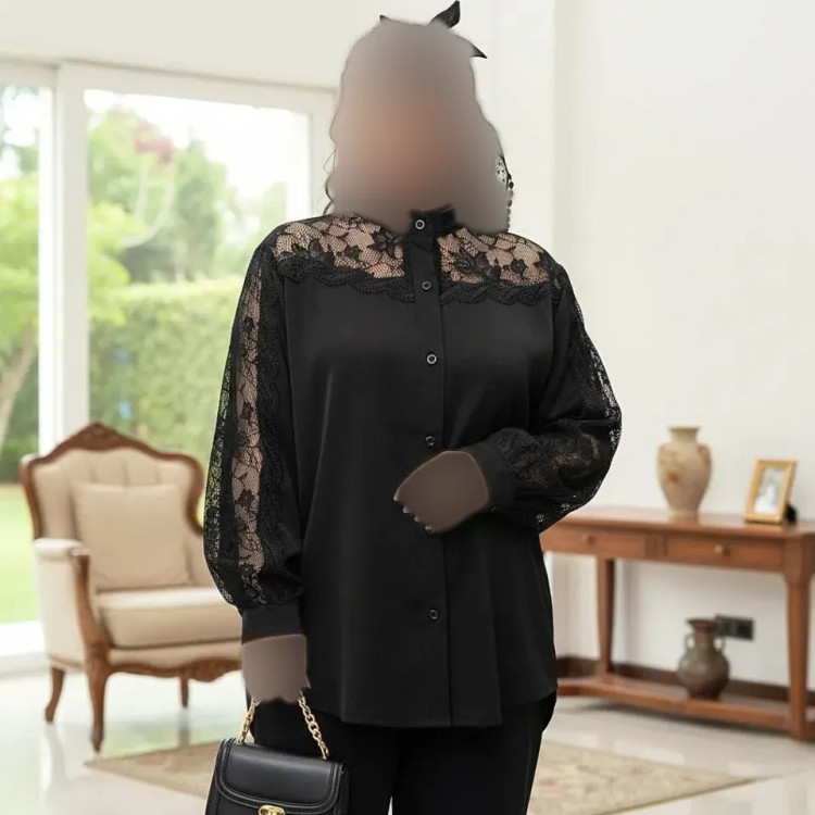 شومیز زنانه کرپ الیزه مشکی دکمه دار با خرجکار نوار قلاب بافی و تور سایز بزرگ