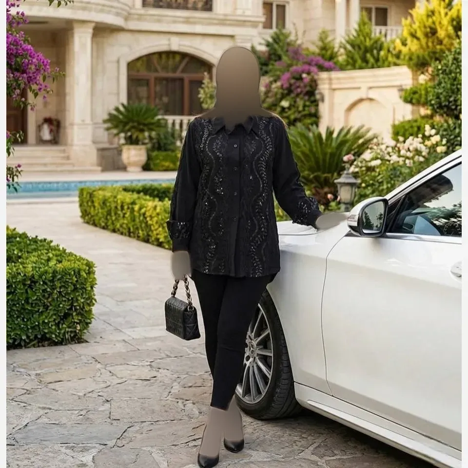 شومیز مجلسی زنانه مدل حدیثه جنس کرپ الیزه و گیپور پولکدوزی رنگ مشکی سایز بزرگ