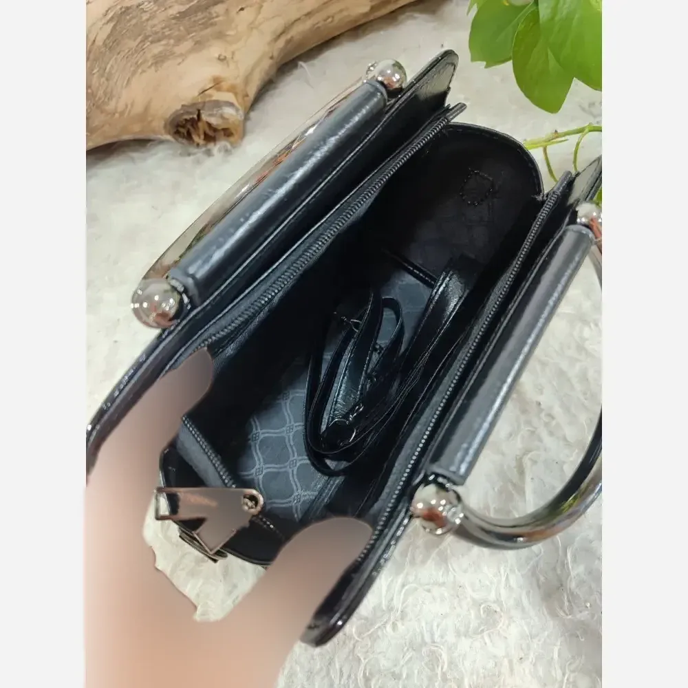 کیف مجلسی زنانه ورنی مدل اهو ابعاد 19 در 25 سانتیمتر