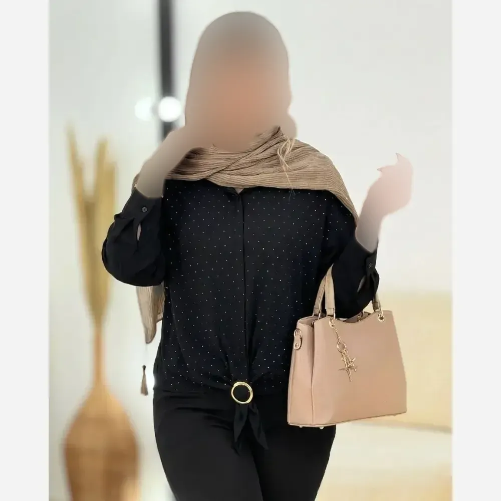 شومیز مجلسی زنانه مدل نغمه جنس الیزه نگین کاری شده رنگ مشکی فری سایز